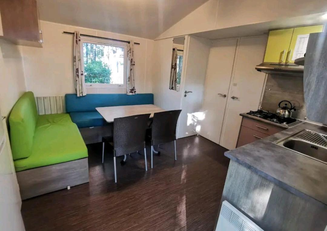 Mobil 6 Personnes 3 A 25 Min Puy Dufou Camping *