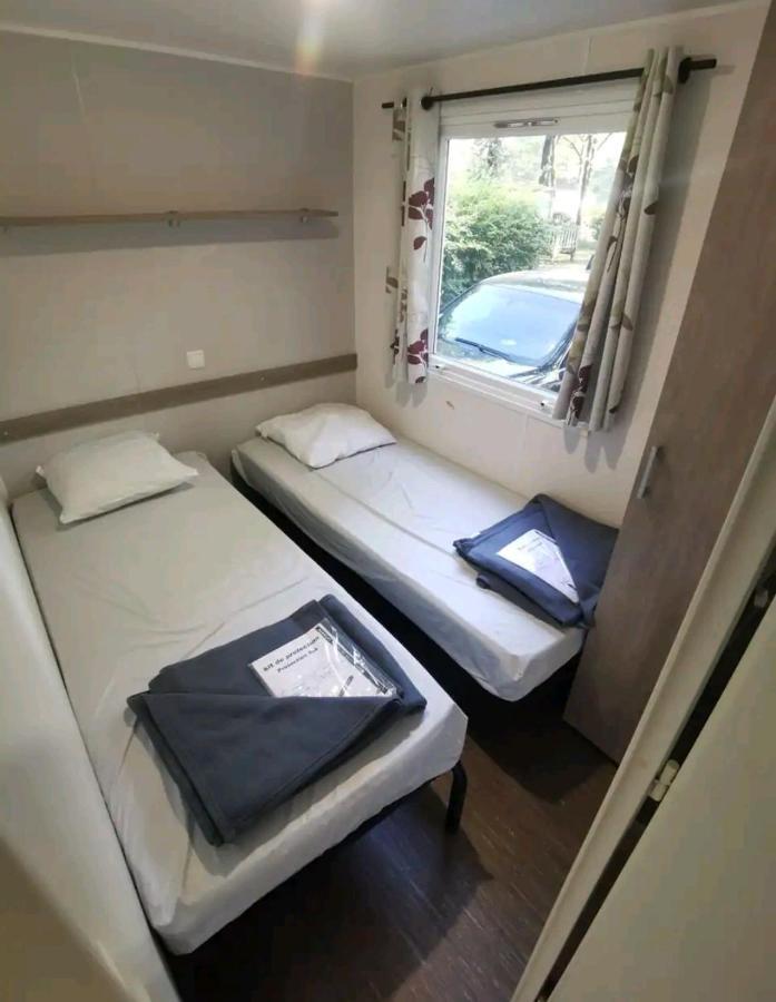 Camping Mobil 6 Personnes 3 A 25 Min Puy Dufou
